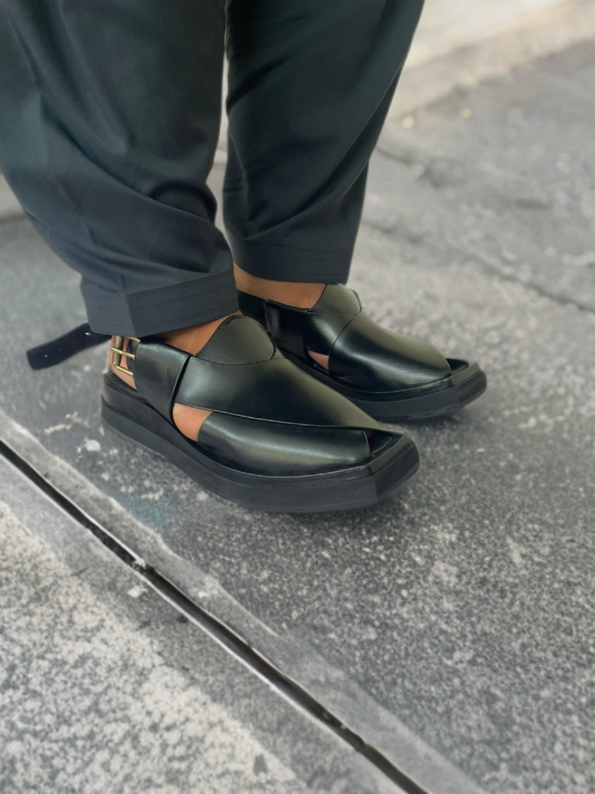 KAPPTAN Medicated CHAPPAL (BLACK )