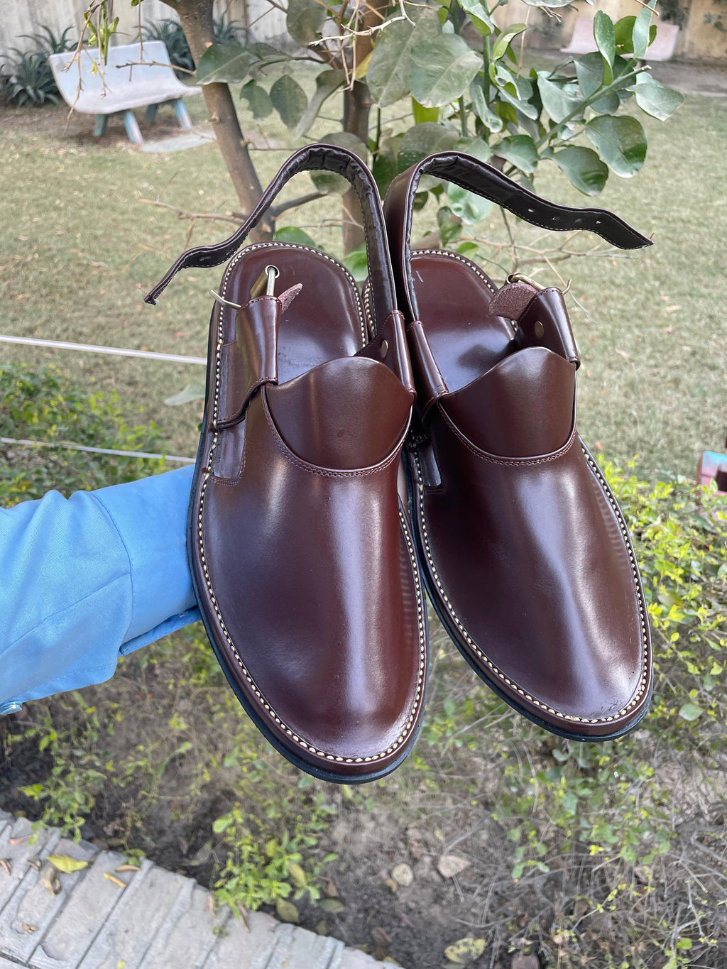 Handmade Medicated Jeans Peshawari Chappal (KALICHI)