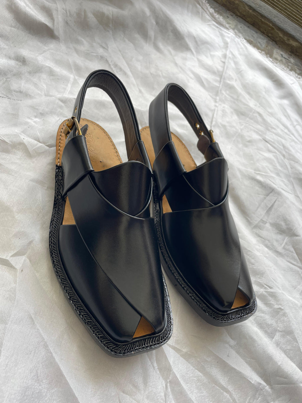 SMART Norozi Medicated Chappal (BLACK )