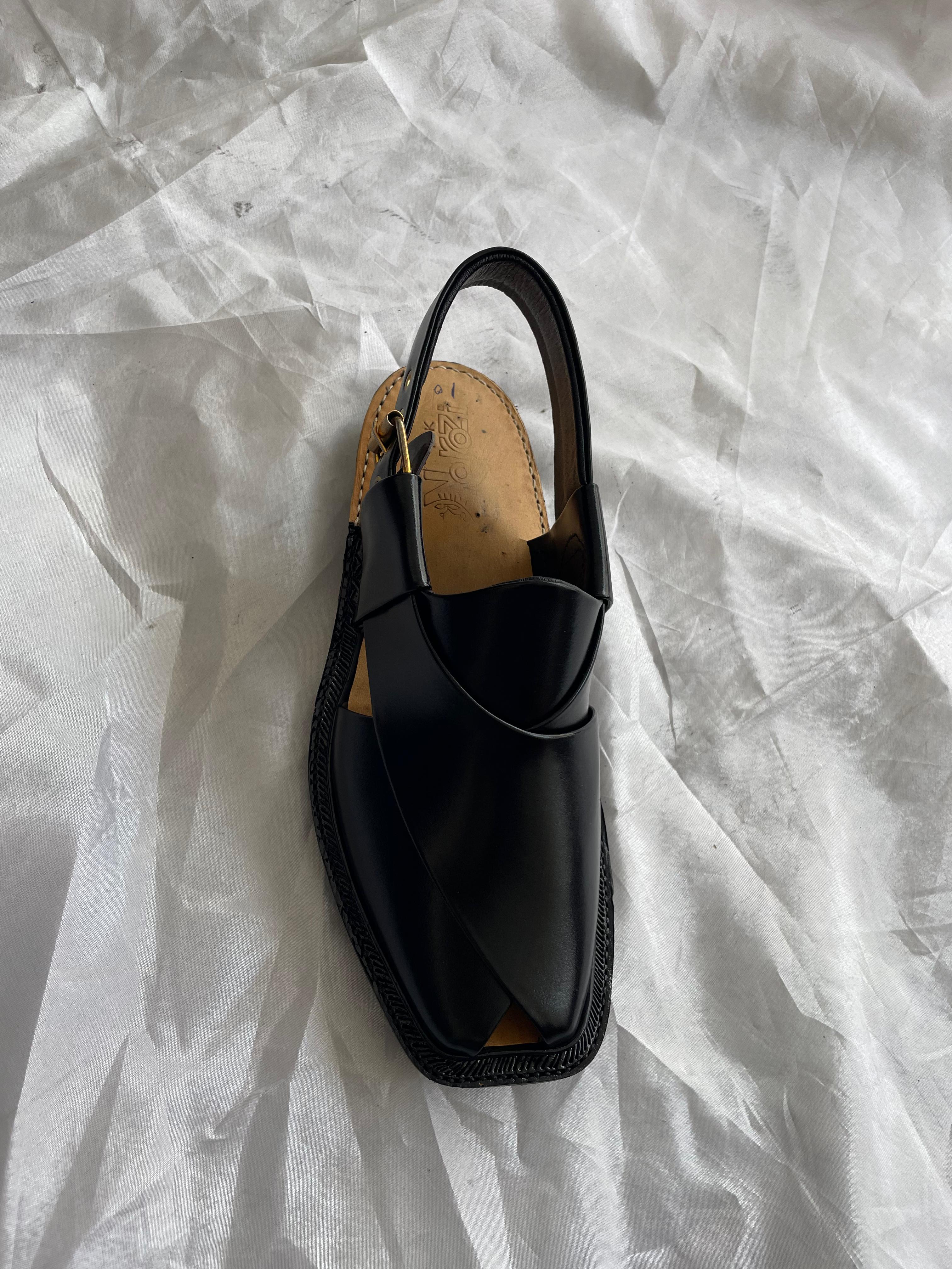 SMART Norozi Medicated Chappal (BLACK )